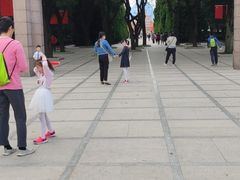 -上海市龙华烈士陵园