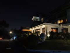 -杭州海华满陇度假酒店