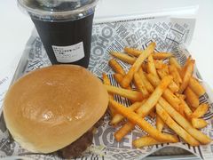 -TRIPS BURGER(大钟寺店)