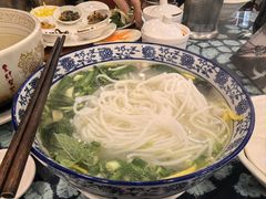 -桥香园云南过桥米线(金马碧鸡店)