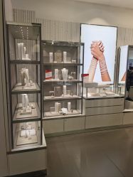 -SWAROVSKI(燕莎奥特莱斯店)