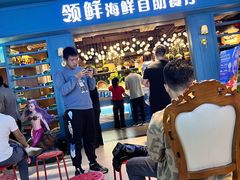 -领鲜活海鲜榴莲自助火锅(东门店)