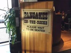 -Pancakes on the rocks(Darling Harbour)