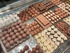 -Laderach 莱德拉(上海环贸iapm店)