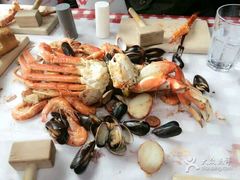-The Crab Pot Seattle