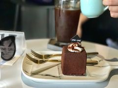 -UNI UNI(环亚凯瑟琳店)