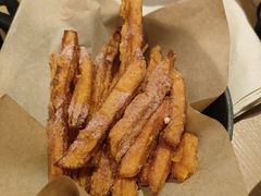 -必胜客(大宁路店)