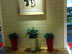-榕树下海鲜馆(坪山路店)