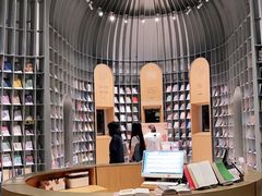 -思南书局·诗歌店