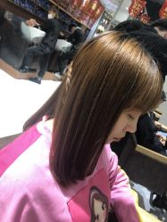 -妃格美发沙龙·烫发·染发