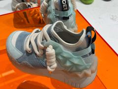 -燕莎奥特莱斯购物中心