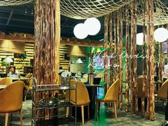 大堂-日进一片海.生腌海鲜火锅.宵夜烧烤(三里屯总店)