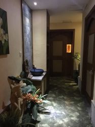 -蕾蕾美颜美容美体