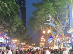 -八一路好吃街(雨田商务大厦店)