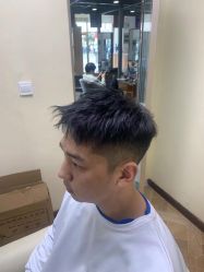 点击看大图 -可大男士理发馆