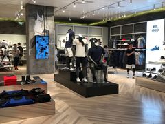 -Air Jordan(世贸天阶店)