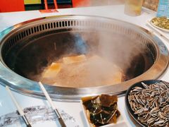 -哈尔滨烧烤·山河村铁锅炖(交大店)
