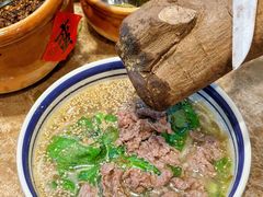 -云阿蛮云南生烫牛肉米线(奉贤路店)