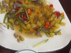 -湖南人家湘菜馆(镇江路店)