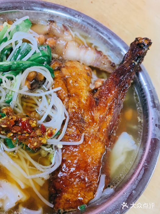 太师餐饮(人民店)鸭腿粉图片