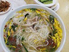 -桥香园云南过桥米线(金马碧鸡店)