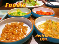 -明洞阿姨·韩式酱蟹烤肉·创意料理(三元桥店)