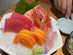 刺身拼盘（中）-初居食屋日式料理(万象城购物中心店)
