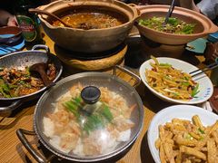 -吃饭皇帝大土家民族菜(正大广场店)