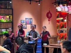 -老滇山寨•云南特色菜•地方菜•民族风情歌舞表演(金碧店)