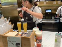 -奈雪的茶(湖滨银泰in77C区PRO店)