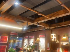 -巴卤社老火锅(财富店)