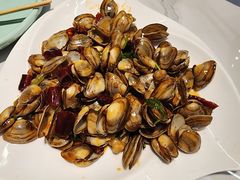 -嗨辣小聚·盘锦河蟹·海鲜烧烤龙虾(盘锦十年好店)