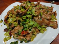 怪味牛柳-恩宏德餐馆(平山道店)