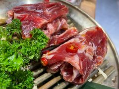 -汉城烤肉·黑金冠(华山路店)