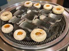 -围炉肉舍•炭烤活鳗•丹东海鲜烤肉(步行街店)