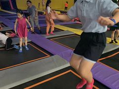 -嘿哟动霸CHUA·新潮玩运动娱乐中心·蹦床滑冰团建乐园