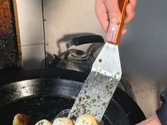 -老字号眼镜子煎包汤包店