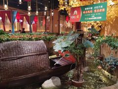 -老滇山寨•云南特色菜•地方菜•民族风情歌舞表演(金碧店)