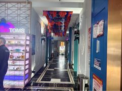 -莹乐迪量贩式KTV(祝桥店)