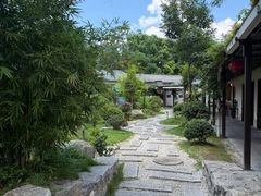 -湘力力小院·鱼汤泡饭(枫林路店)