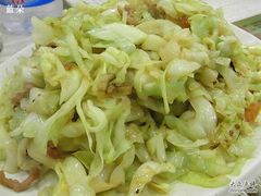 炒卷心菜-十面欢腾·海鲜面·台式Bistro(长乐路店)