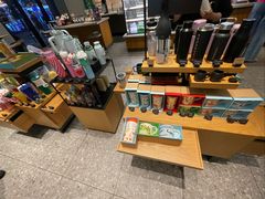 -星巴克臻选(威海威高广场店)