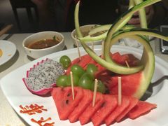 -海底捞火锅鲜切牛肉主题店(长寿路店)