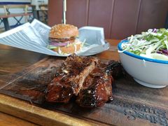 -Ribs & Burgers The Rocks