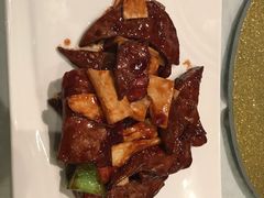 酱爆猪肝-东方明珠老上海8号餐厅