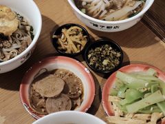 -矮子粉店1985·长沙米粉(湘春路店)