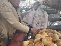 -玉龙喀什有名爱可德木烤包子