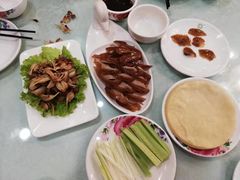 -六和聚传统烤鸭.天津菜(和平店)