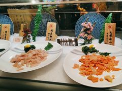 -四海一家自助餐(益田假日广场店)