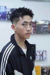 -一家只做男发烫染的店